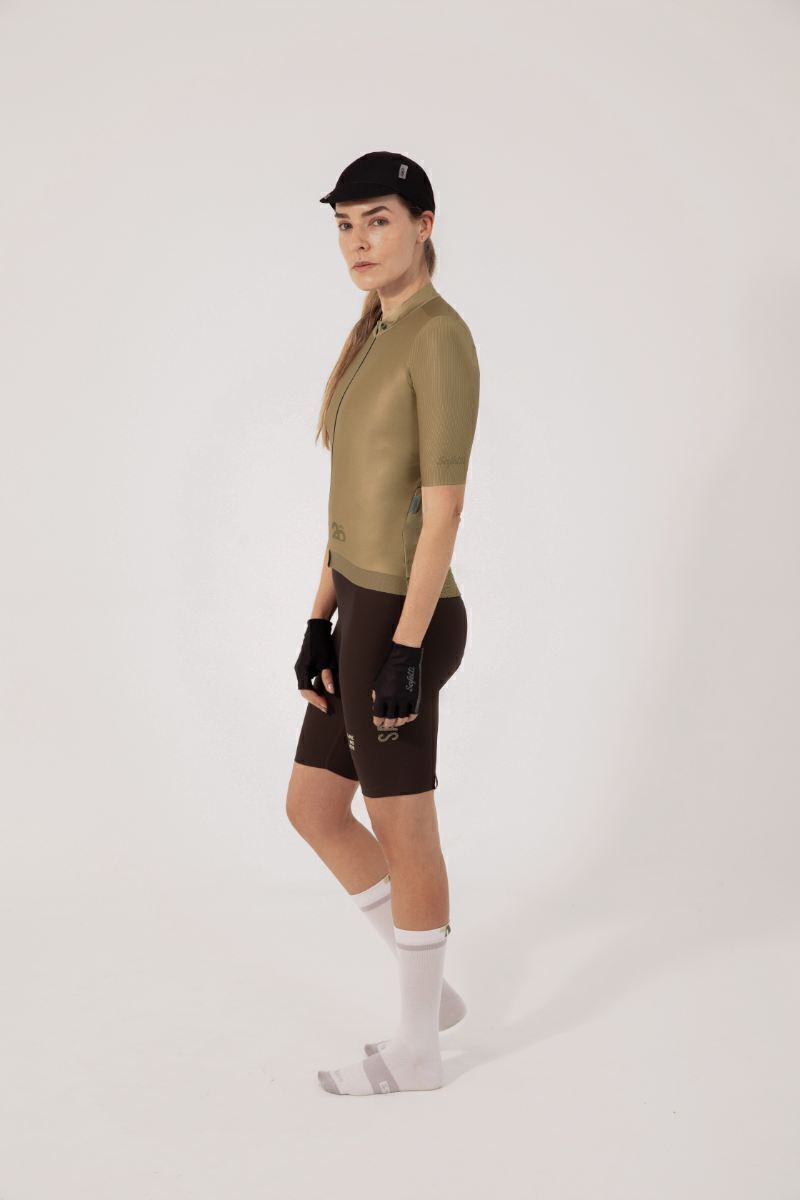 Jersey Fem Essential Gold