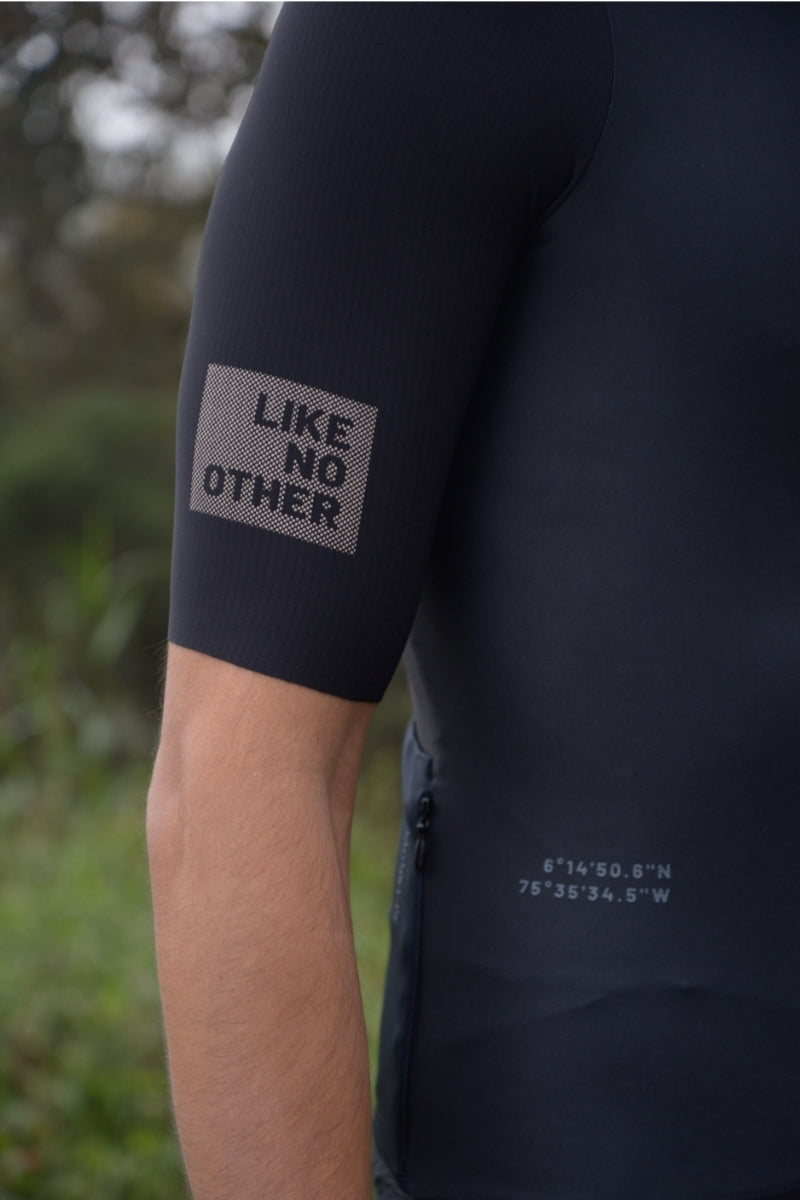 Jersey Masc Latitude Nero